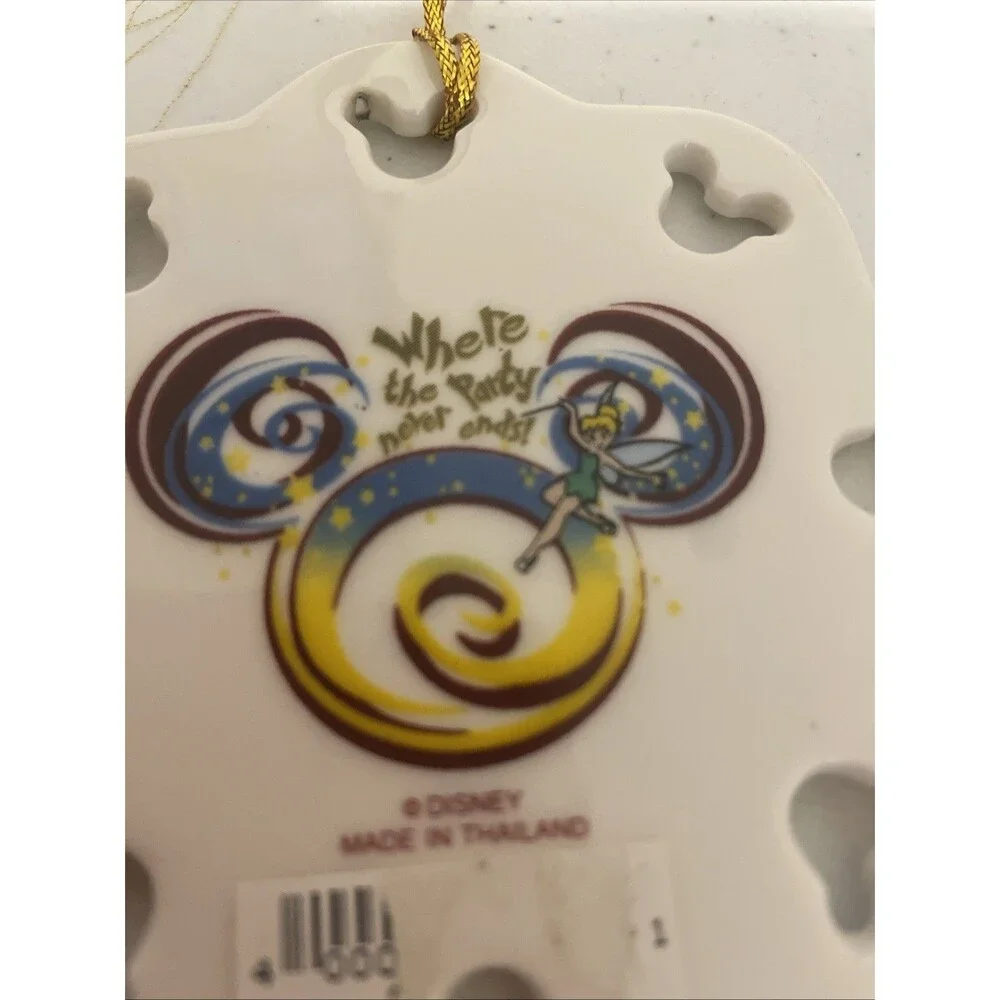 Disneyland 2005 Collectors Snowflake Ornament Authentic Disney Parks Pixar
